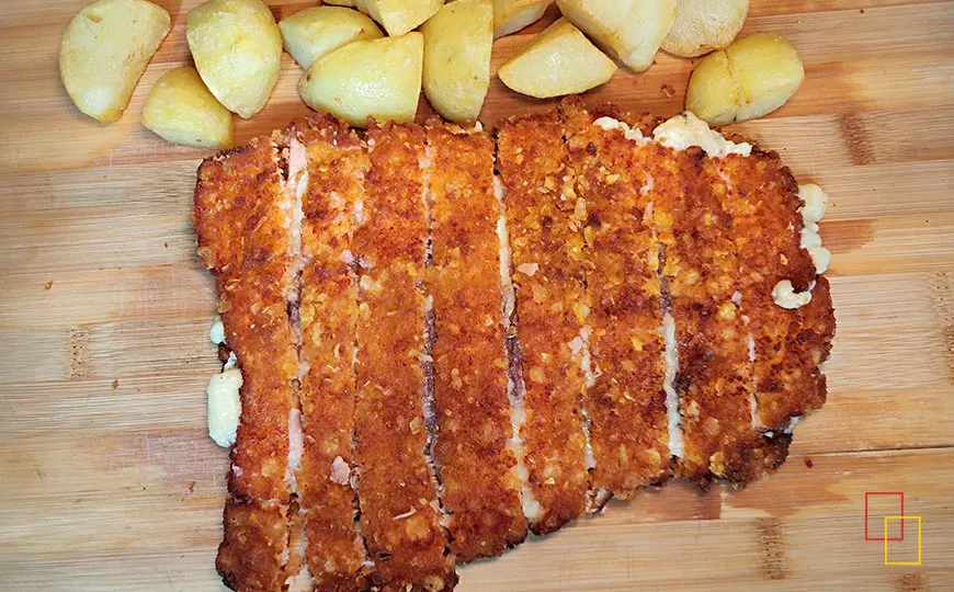 Cachopo de salmón con queso de Vidiago y anchoas