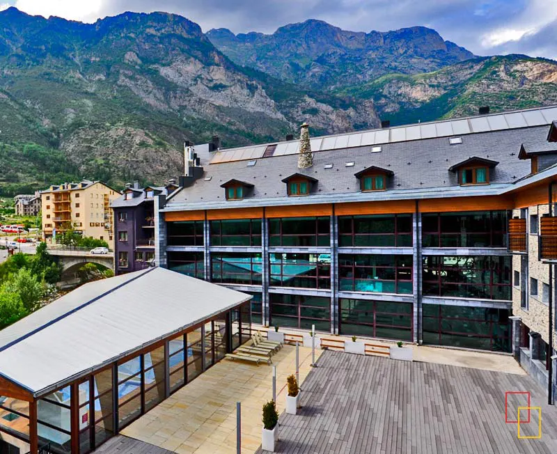 SOMMOS Hotel Aneto, 4 estrellas en Benasque, piscina cubierta