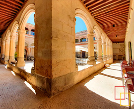 Hotel San Antonio El Real, 4 estrellas situado junto al comienzo del Acueducto de Segovia, Segovia