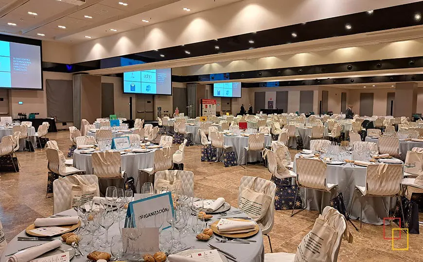 Salón donde se celebró la cena en el Novotel